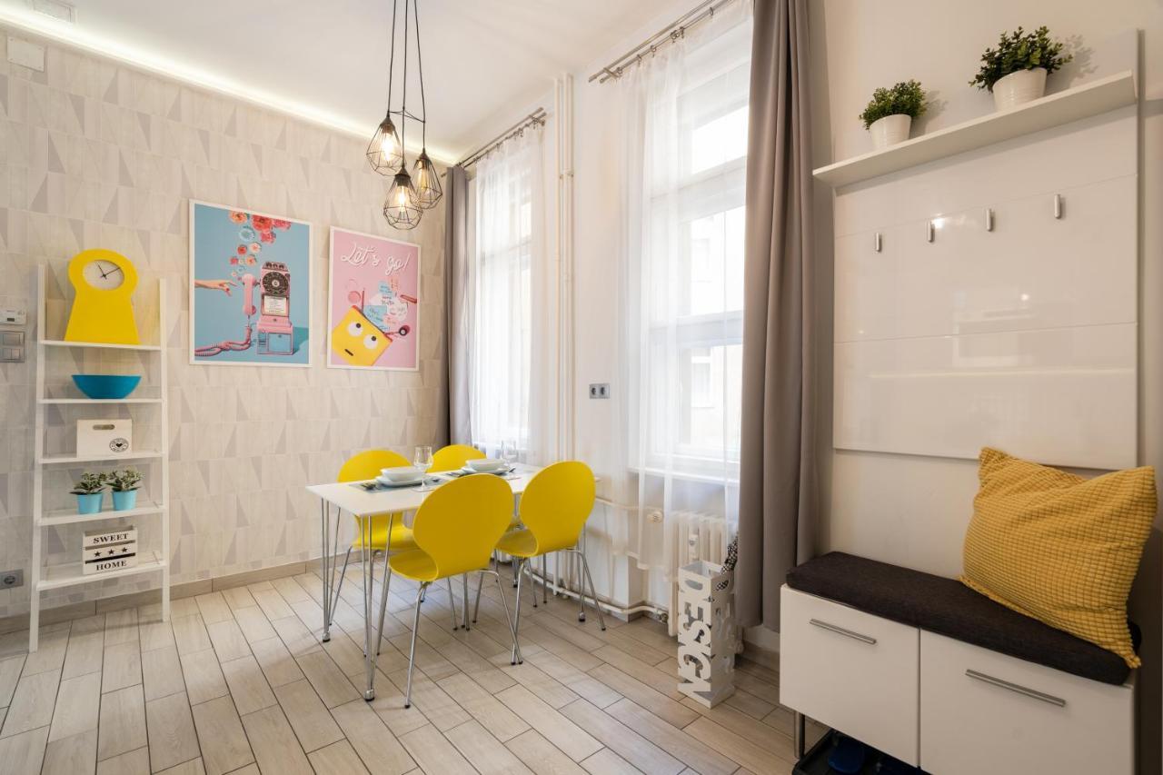 Bpr Chic Gem In The Heart Of The City Budapest Exterior photo